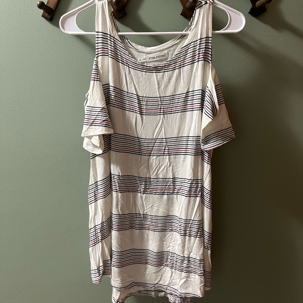 Maurices cap sleeve blouse